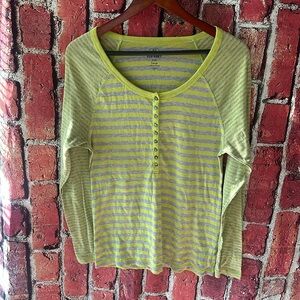 Old Navy like green and gray striped long sleeveve half button down shirt size L